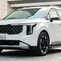Thuê Xe VIP Tại Sài Gòn 36 Kia Carnival Luxury